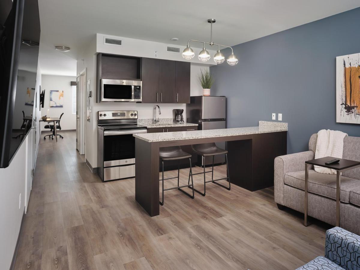 Stayapt Suites Greenville-Greer/Bmw Εξωτερικό φωτογραφία